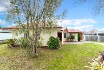 28 Cashmere Grove, Witherlea, Marlborough | Tall Poppy 
