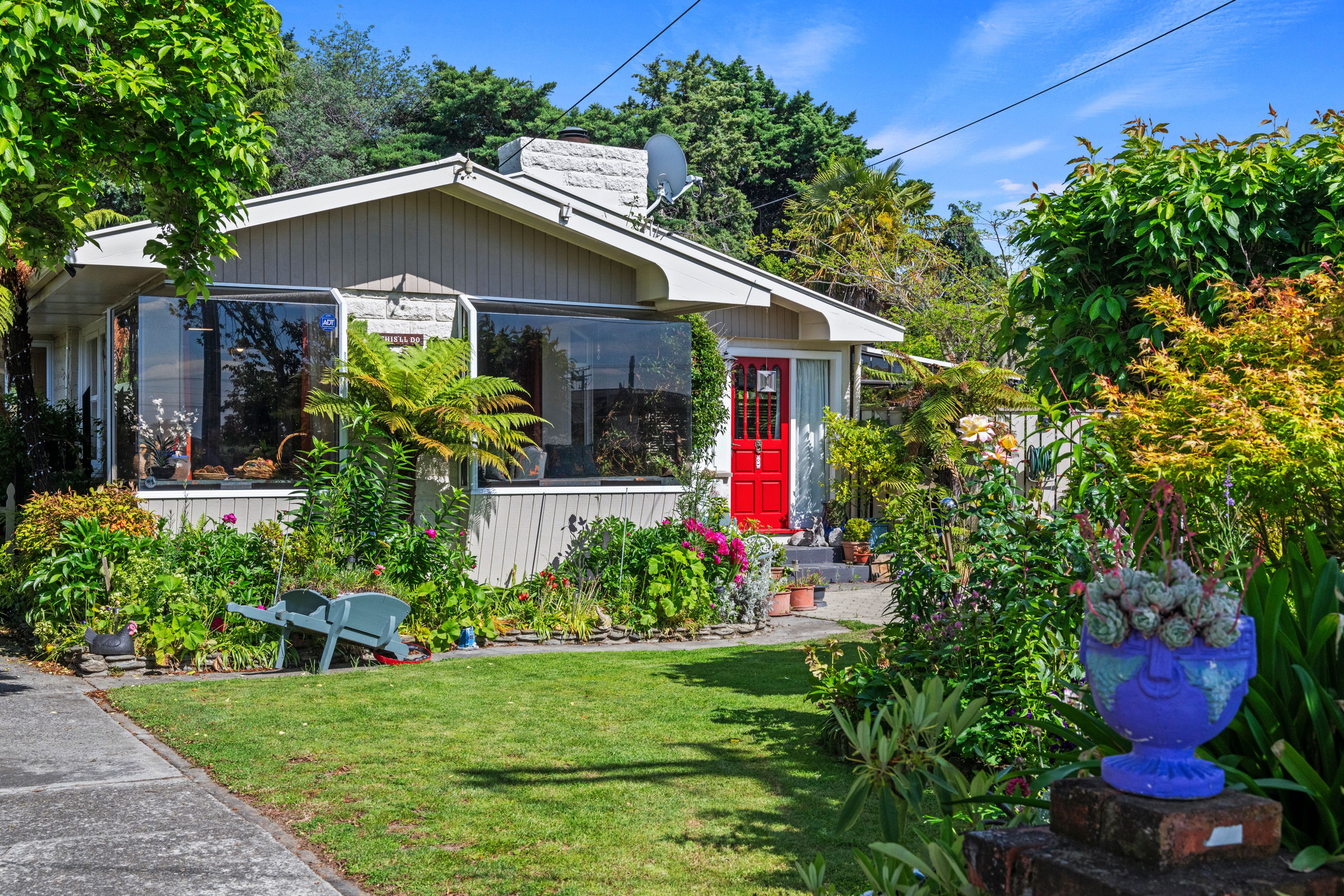 9 Pope Crescent, Witherlea, Marlborough | Tall Poppy