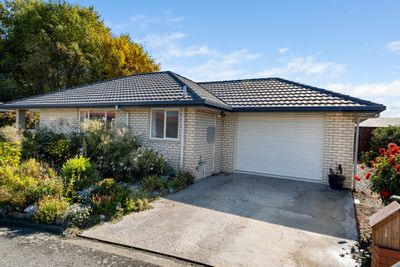 14 Dawkins Place, Islington, Marlborough | Tall Poppy 