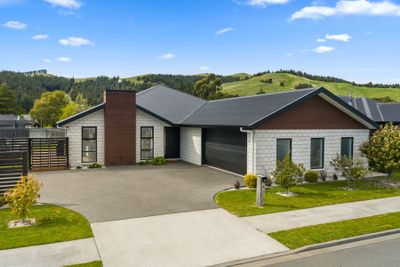 17 Mcnabb Place, Witherlea, Marlborough, Marlborough | Tall Poppy 
