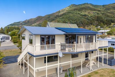 28 Lawrence Street, Havelock, Marlborough | Tall Poppy 