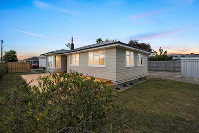 17 Gill Crescent, Redwoodtown, Blenheim, Marlborough | Tall Poppy 