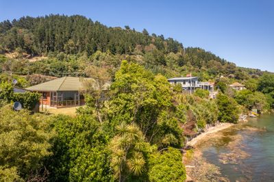 2 Cook Street, Havelock, Marlborough | Tall Poppy 