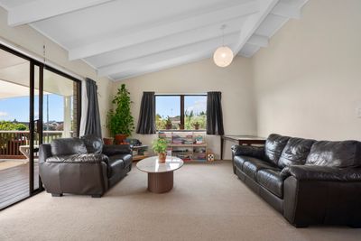 7 Endeavour Avenue, Welcome Bay, Tauranga, Bay of Plenty | Tall Poppy 