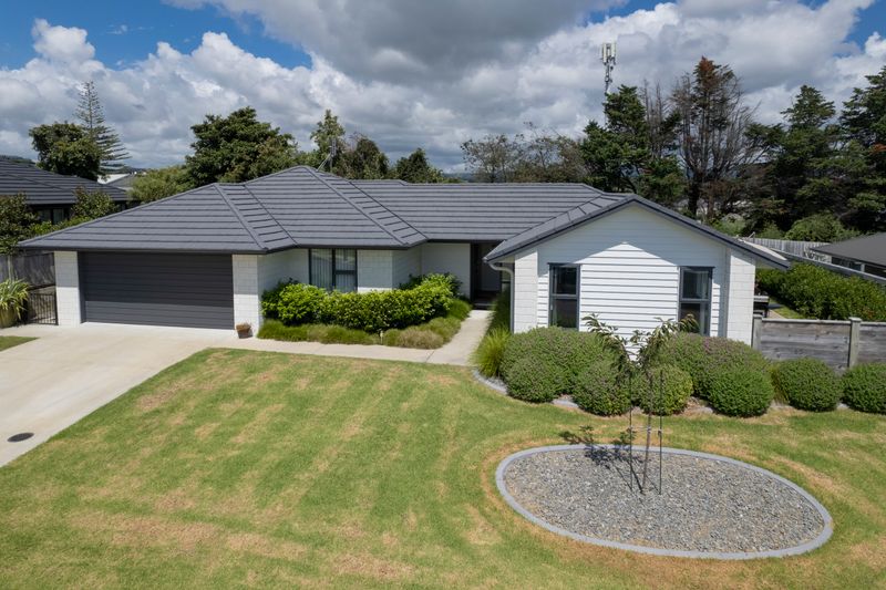 24 Charlotte Drive, Omokoroa, Western Bay Of Plenty