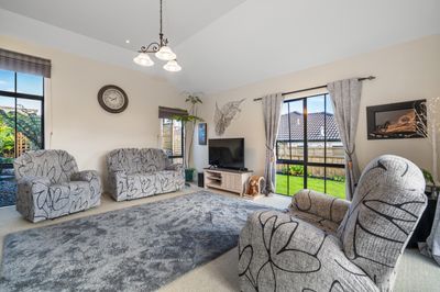 2 Holcombrooke Lane, Welcome Bay, Tauranga, Bay of Plenty | Tall Poppy 
