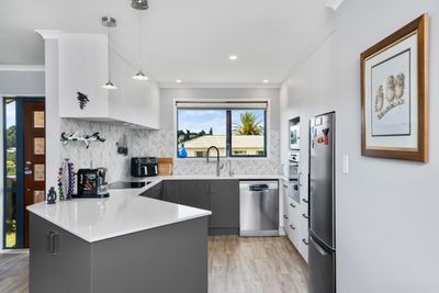 8 Tawhiri View, Pyes Pa, Tauranga, Bay of Plenty | Tall Poppy 