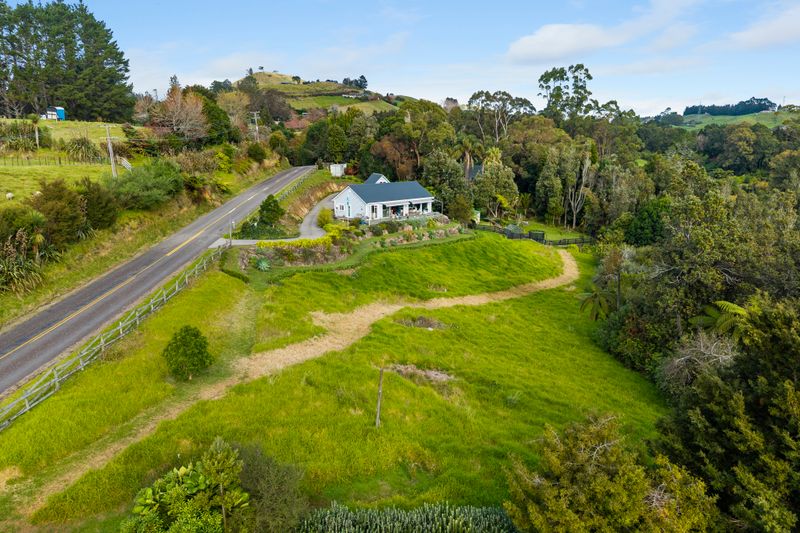 614 Kaitemako Road, Welcome Bay, Tauranga