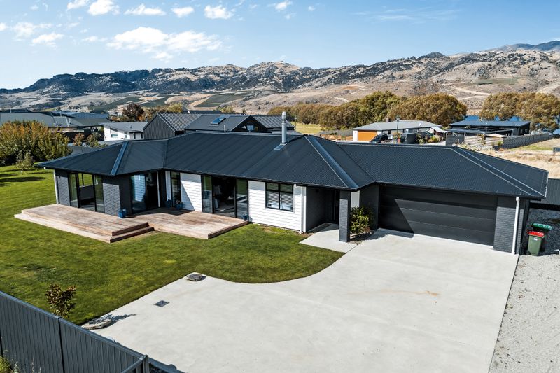 30 Ethereal Crescent, Mount Pisa, Central Otago