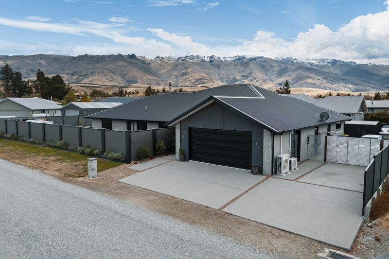 39 Missy Crescent, Mount Pisa, Central Otago