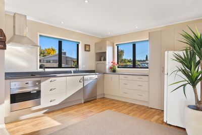 14 Schaumann Street, Alexandra, Central Otago, Otago | Tall Poppy 