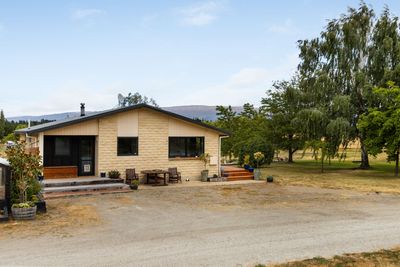 594 Springvale Road, Springvale, Central Otago, Otago | Tall Poppy 