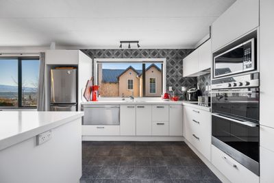 39 Kamaka Crescent, Bridge Hill, Alexandra, Central Otago, Otago | Tall Poppy 