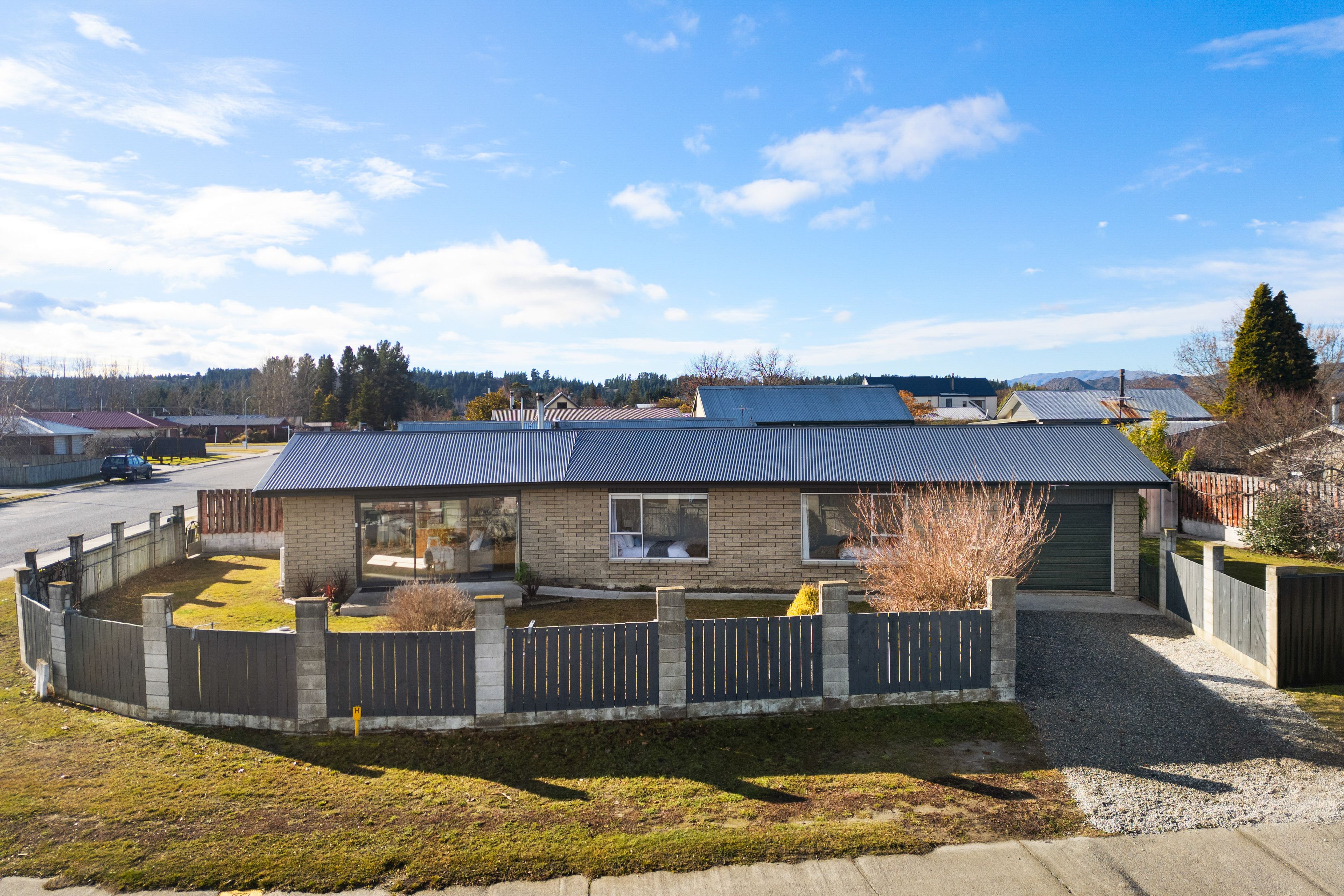 24 Boundary Road, Alexandra, Central Otago, Otago | Tall Poppy
