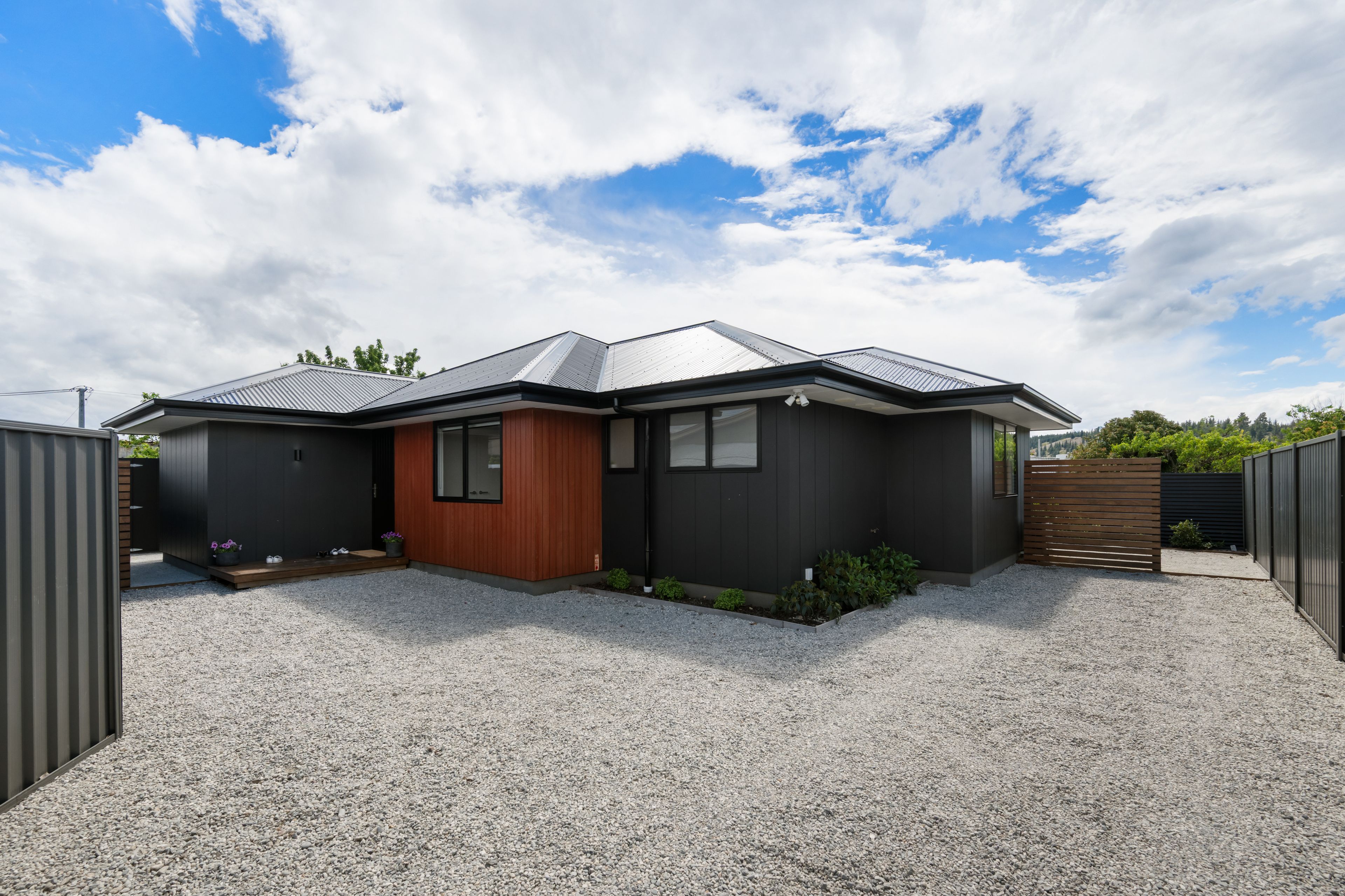 25A Royal Terrace, Alexandra, Central Otago, Otago | Tall Poppy