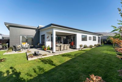 1 Fraer Street, Cromwell, Central Otago, Otago | Tall Poppy 