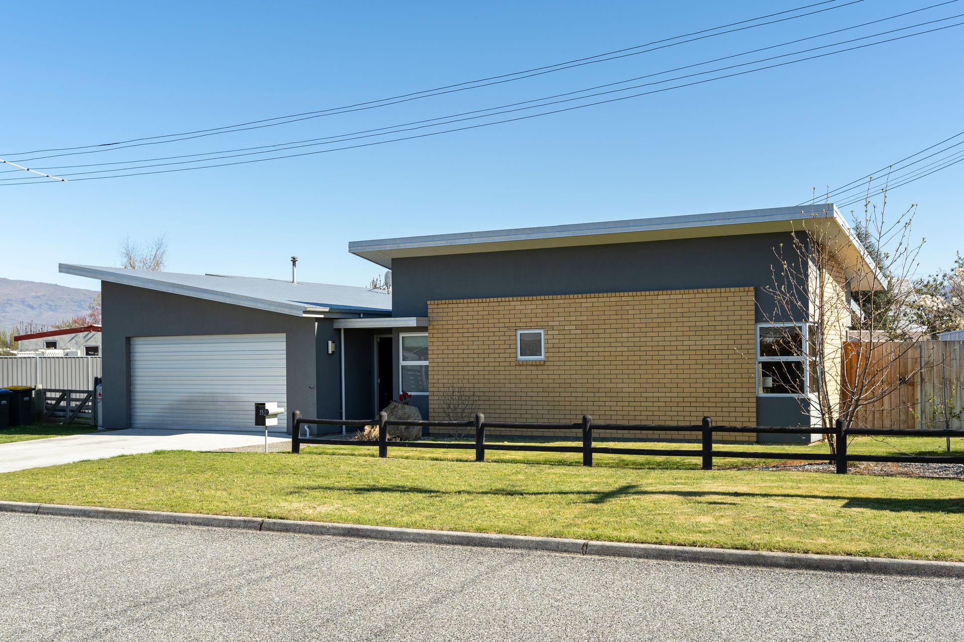 35 Eureka Street, Alexandra, Central Otago, Otago | Tall Poppy