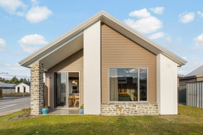 2 Weaver Close, Alexandra, Central Otago, Otago | Tall Poppy 