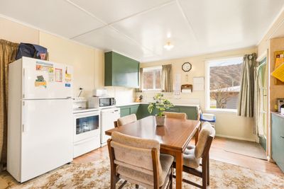 18 Blyth Street, Clyde, Central Otago, Otago | Tall Poppy 