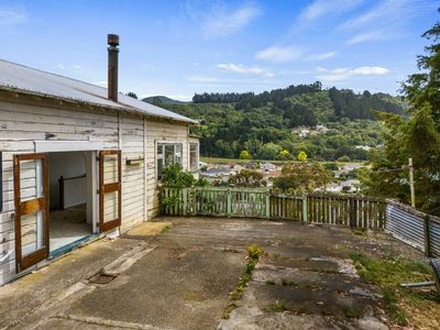 85 Wickliffe Terrace, Port Chalmers, Dunedin City, Otago | Tall Poppy 