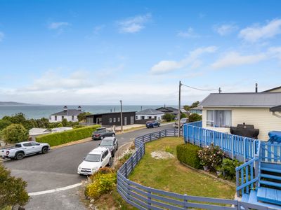 31 Hill Street, Kaka Point, Clutha, Otago | Tall Poppy 