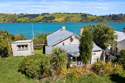 269 Ravensbourne Road, Ravensbourne, Dunedin City, Otago | Tall Poppy 
