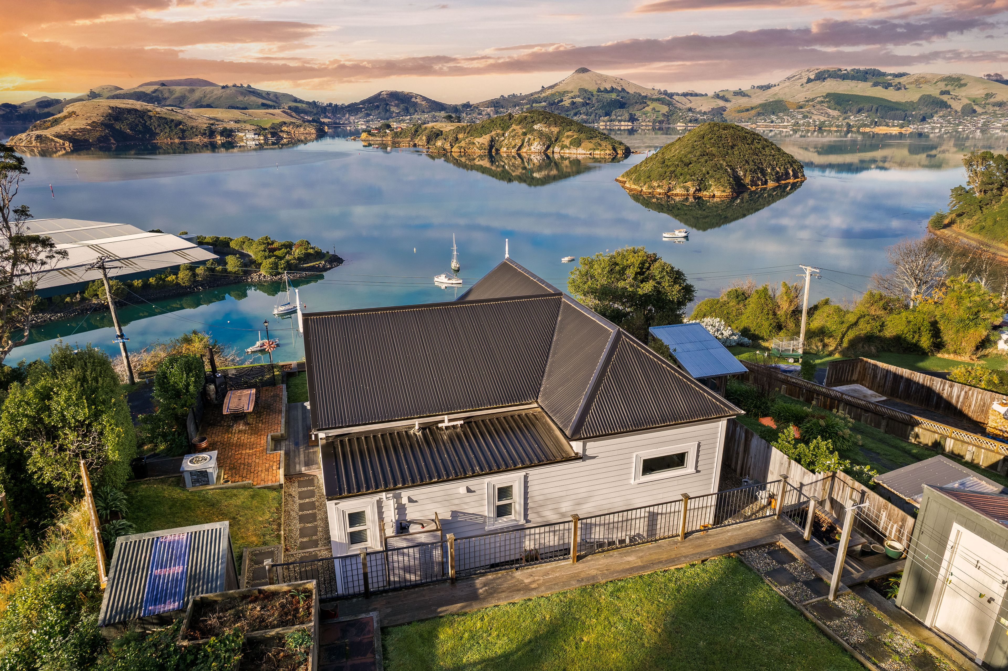 34 Island Terrace, Port Chalmers, Dunedin City, Otago | Tall Poppy