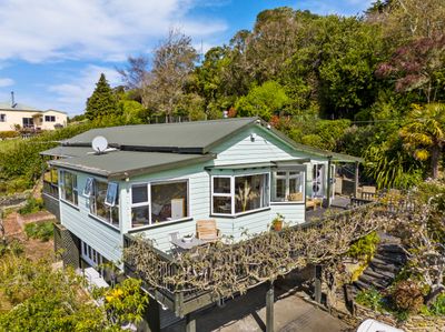 22 Shandon Street, Roseneath, Dunedin City, Otago | Tall Poppy 