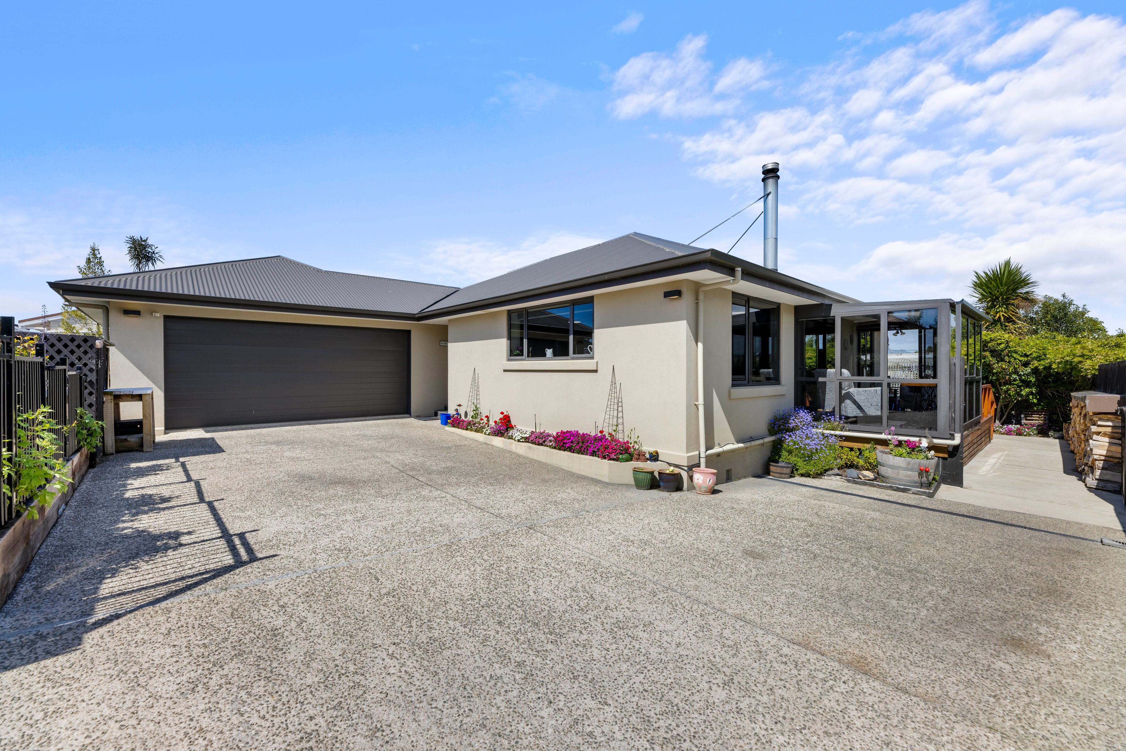 21 Dame Street, Waikouaiti, Dunedin City, Otago | Tall Poppy