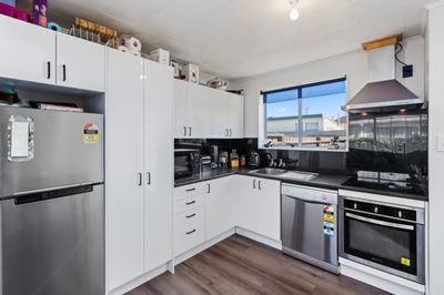 B/186 Wellington Road, Wainuiomata, Lower Hutt City, Wellington | Tall Poppy 
