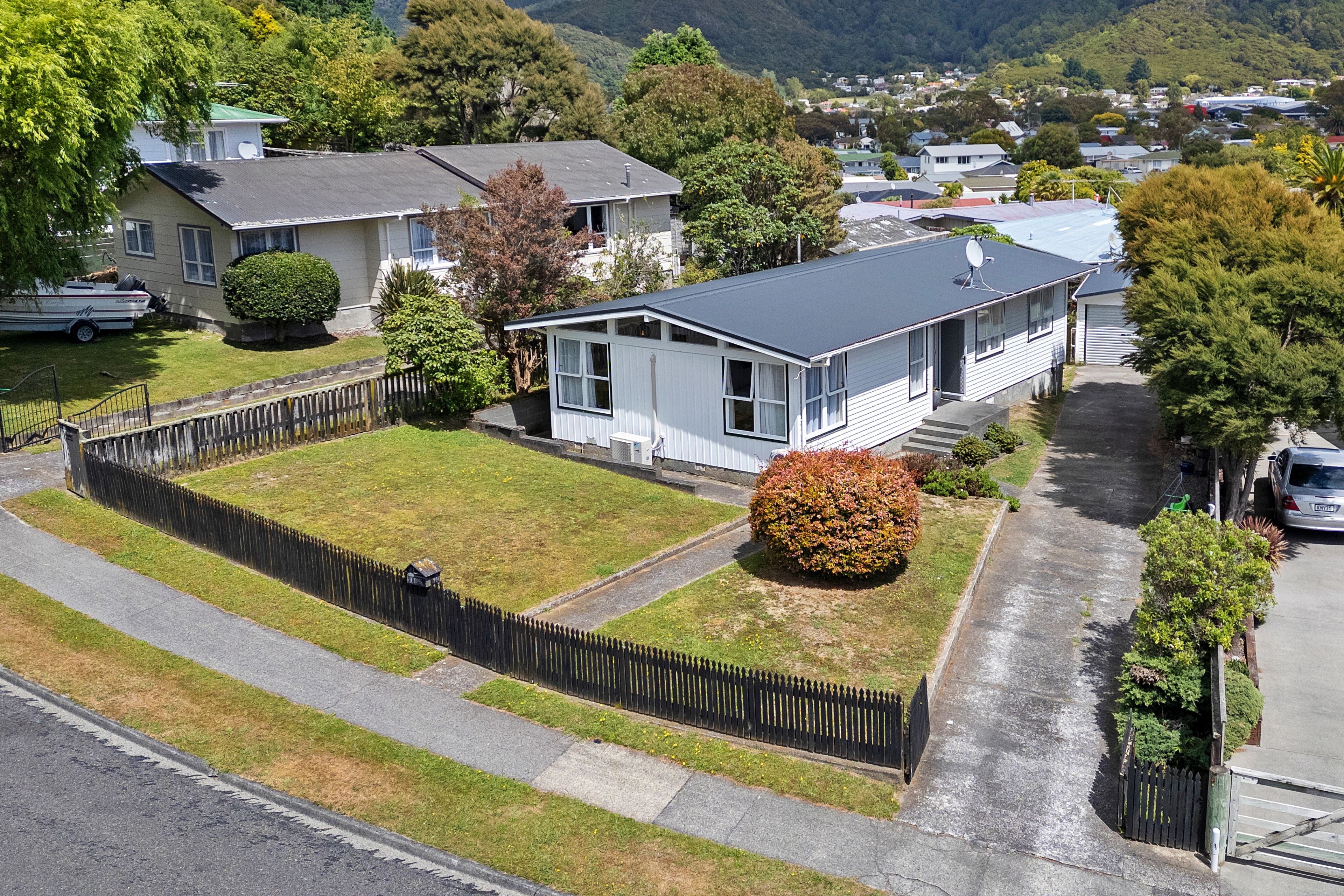 14 Matariki Grove, Wainuiomata, Lower Hutt City, Wellington | Tall Poppy
