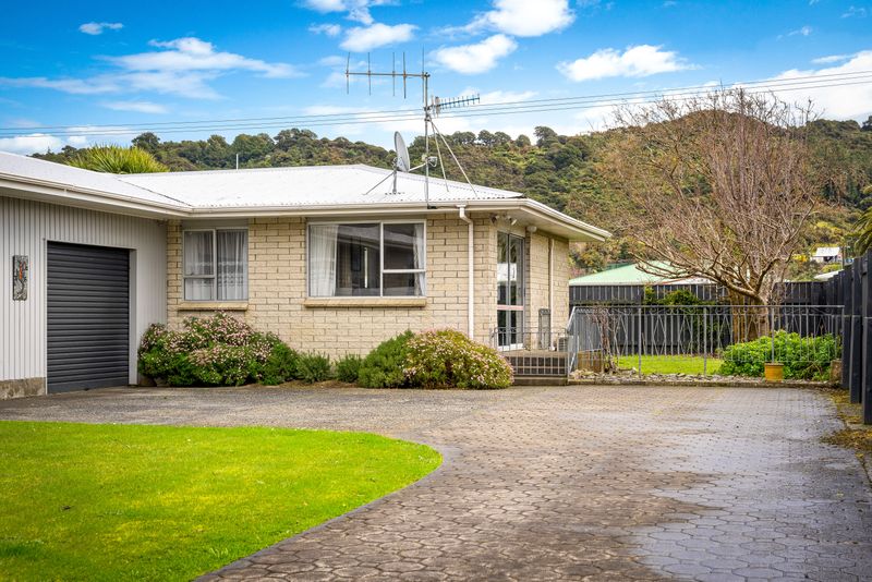 2/17 Wimbledon Grove, Wainuiomata, Lower Hutt City