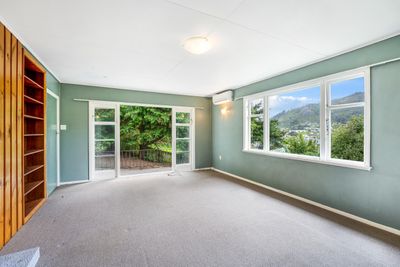 6 Bledisloe Crescent, Wainuiomata, Lower Hutt City, Wellington | Tall Poppy 