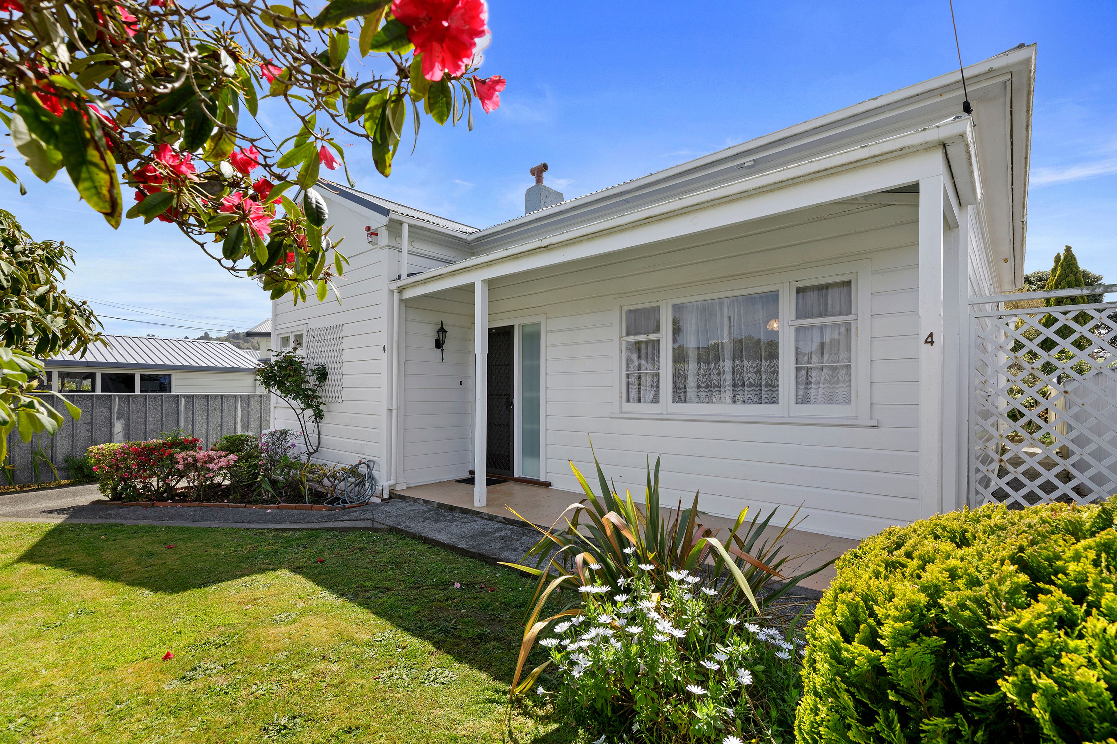4 Bristol Square, Hutt Central, Lower Hutt City, Wellington | Tall Poppy