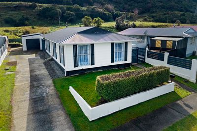 45 Hartford Crescent, Totara Park, Upper Hutt City, Wellington | Tall Poppy 