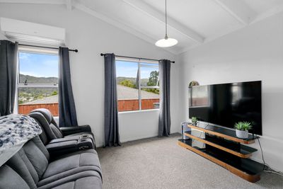 7 Waipuna Grove, Stokes Valley, Lower Hutt City, Wellington | Tall Poppy 