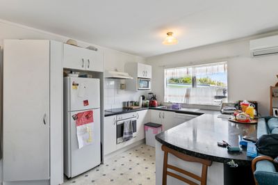 2/3 Hewer Crescent, Naenae, Lower Hutt City, Wellington | Tall Poppy 