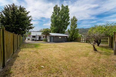 2 Gibson Crescent, Naenae, Lower Hutt City, Wellington | Tall Poppy 