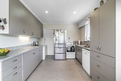 24 Cargill Street, Waikiwi, Invercargill City, Southland | Tall Poppy 