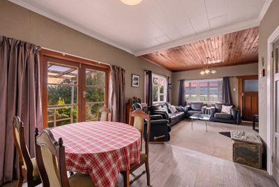 17 Carrickfergus Street, Waikawa, Southland | Tall Poppy 