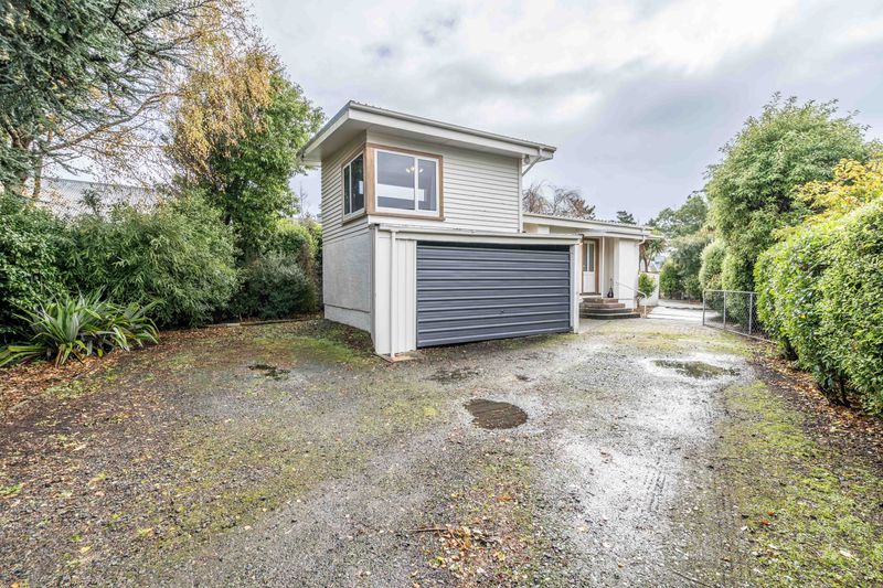 42 Dunns Road, Otatara, Invercargill City, Southland Tall Poppy