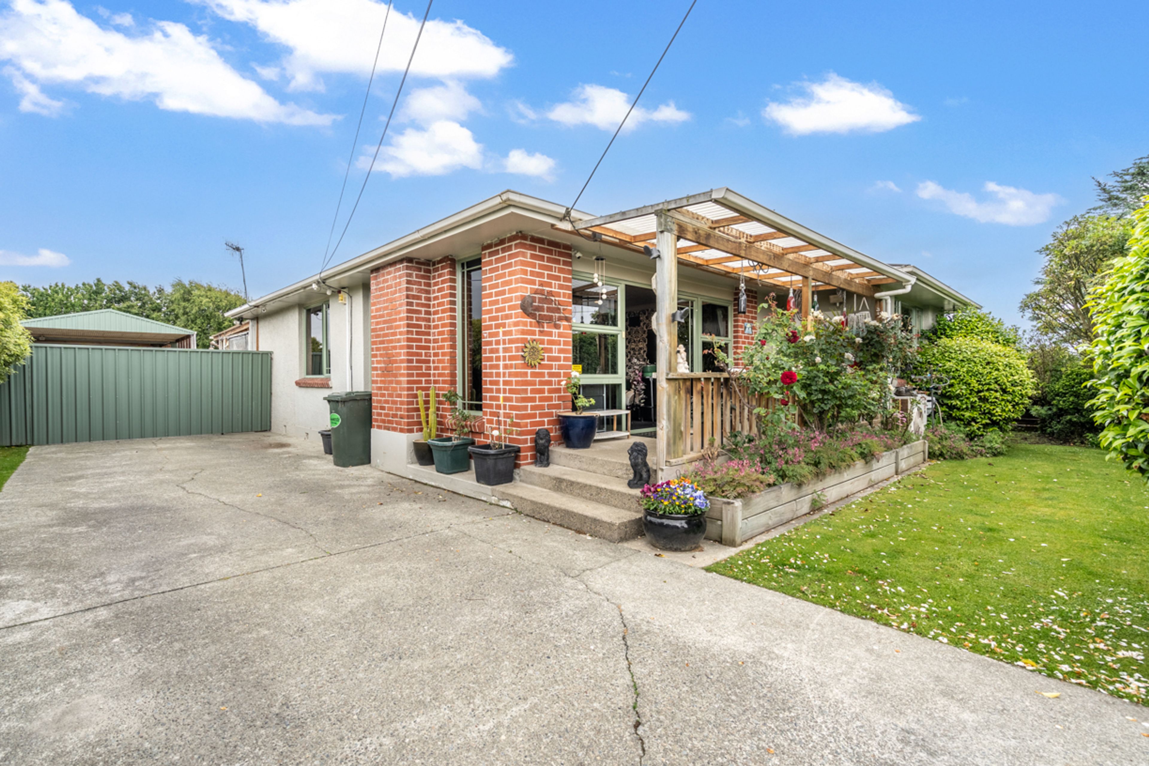 53 Dipton Street, Kingswell, Invercargill City, Southland | Tall Poppy
