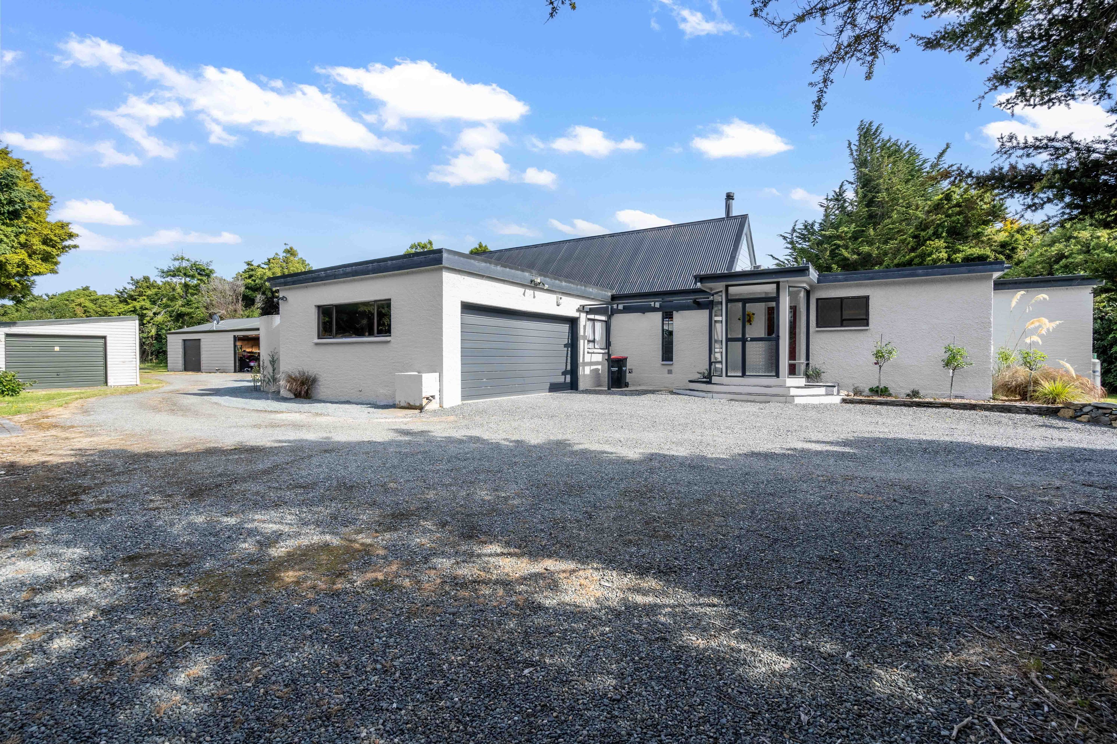 126A Grant Road, Otatara, Invercargill City, Southland | Tall Poppy