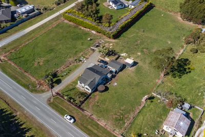 39 Woodlands South Road, Woodlands, Southland | Tall Poppy 