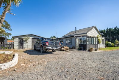 39 Woodlands South Road, Woodlands, Southland | Tall Poppy 