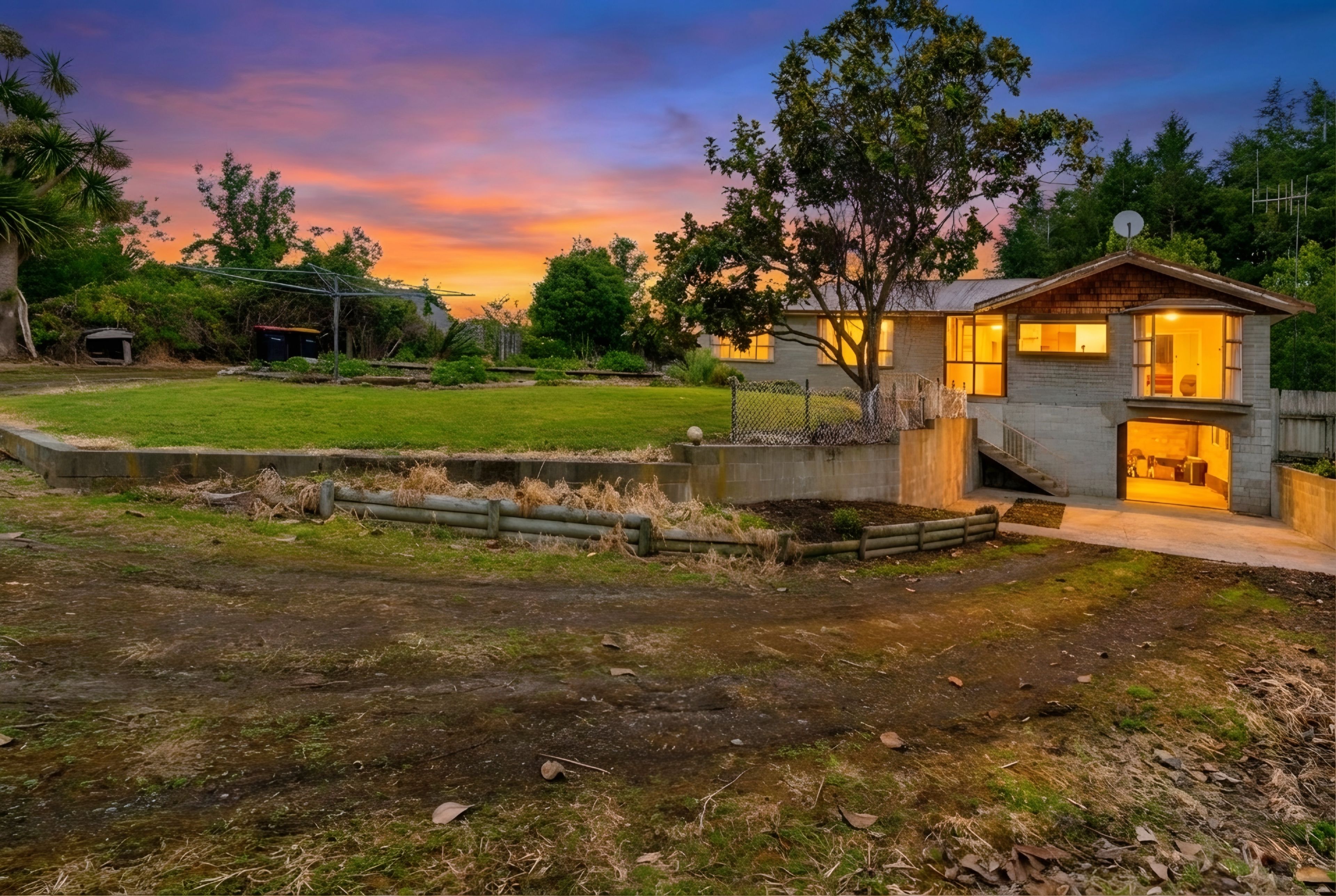 3 Mcvicar Street, Tuatapere, Southland | Tall Poppy