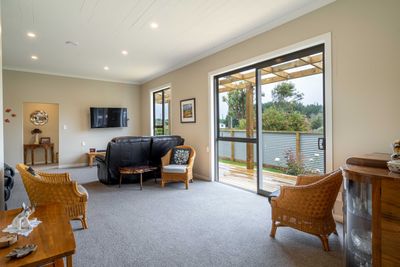 11 Bath Road, Riverton, Southland | Tall Poppy 