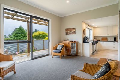 11 Bath Road, Riverton, Southland | Tall Poppy 