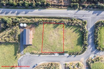 18 Ara Pahu, Curio Bay, Southland | Tall Poppy 
