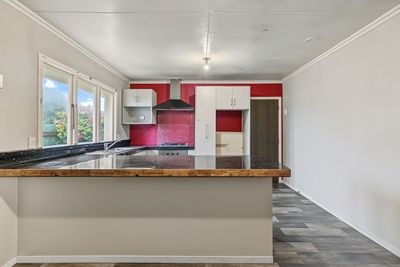 37 Harvey Street, Grasmere, Invercargill City, Southland | Tall Poppy 